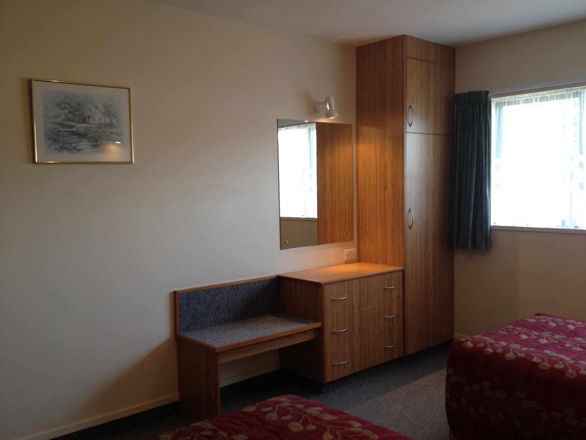 Arran Motel Те-Анау Экстерьер фото