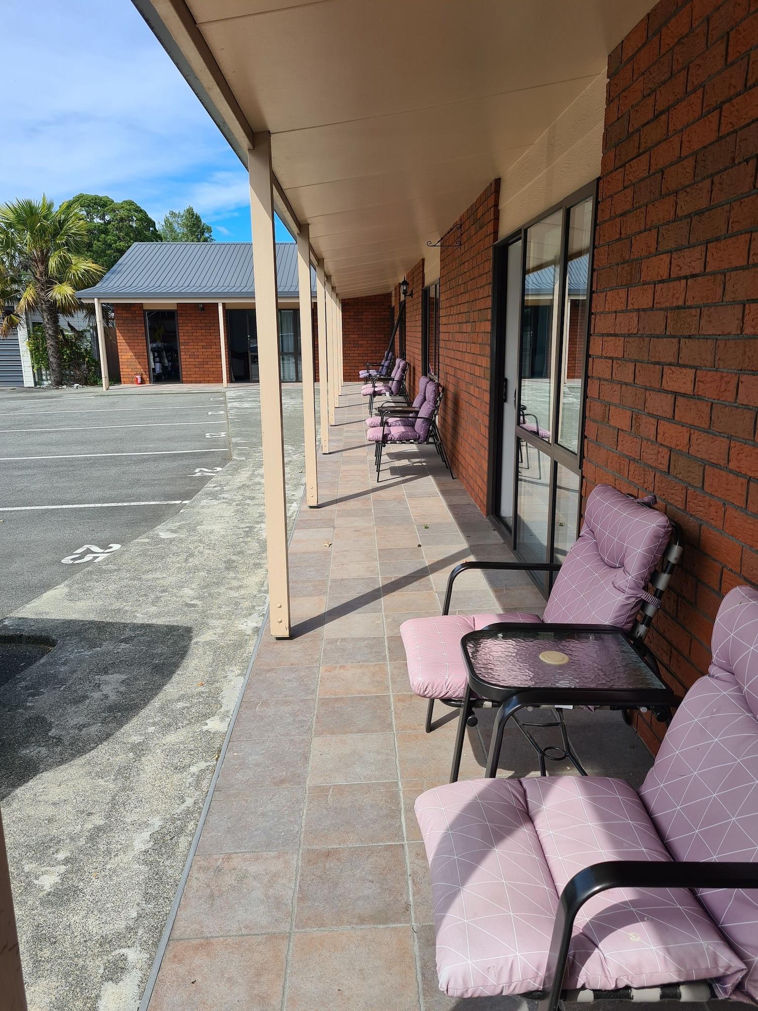 Arran Motel Те-Анау Экстерьер фото