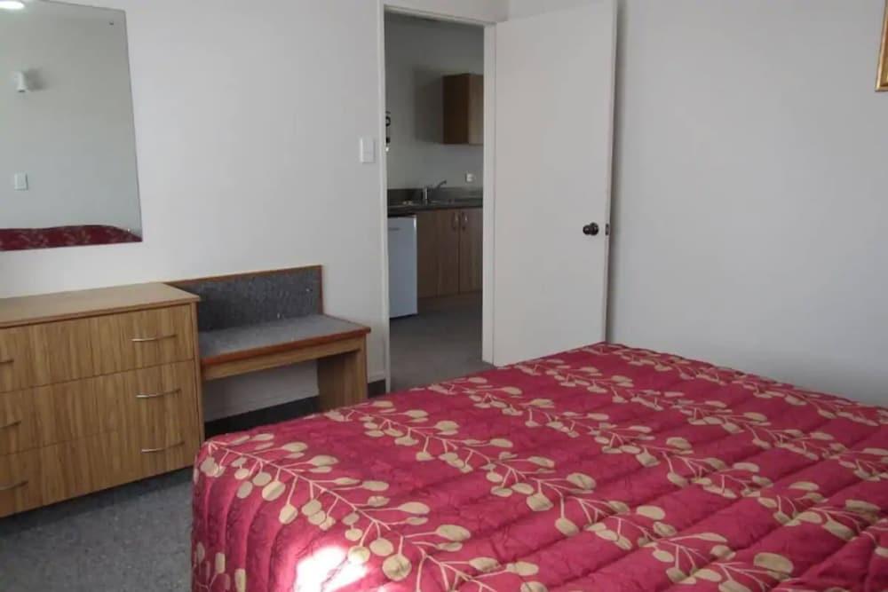 Arran Motel Те-Анау Экстерьер фото