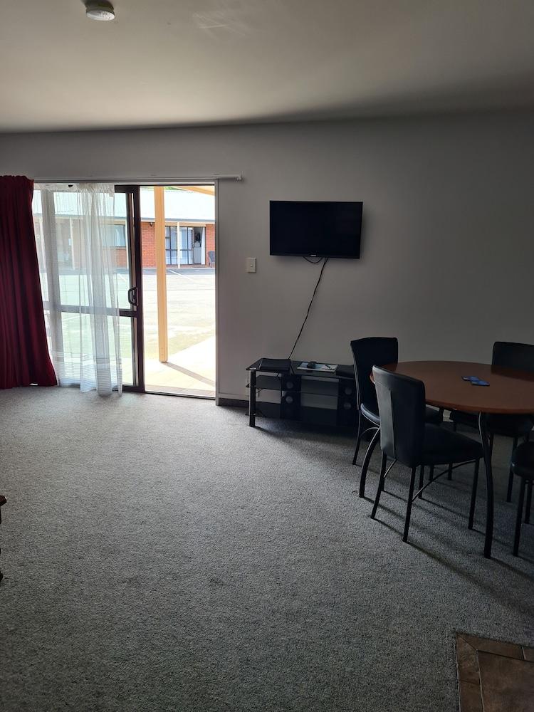 Arran Motel Те-Анау Экстерьер фото